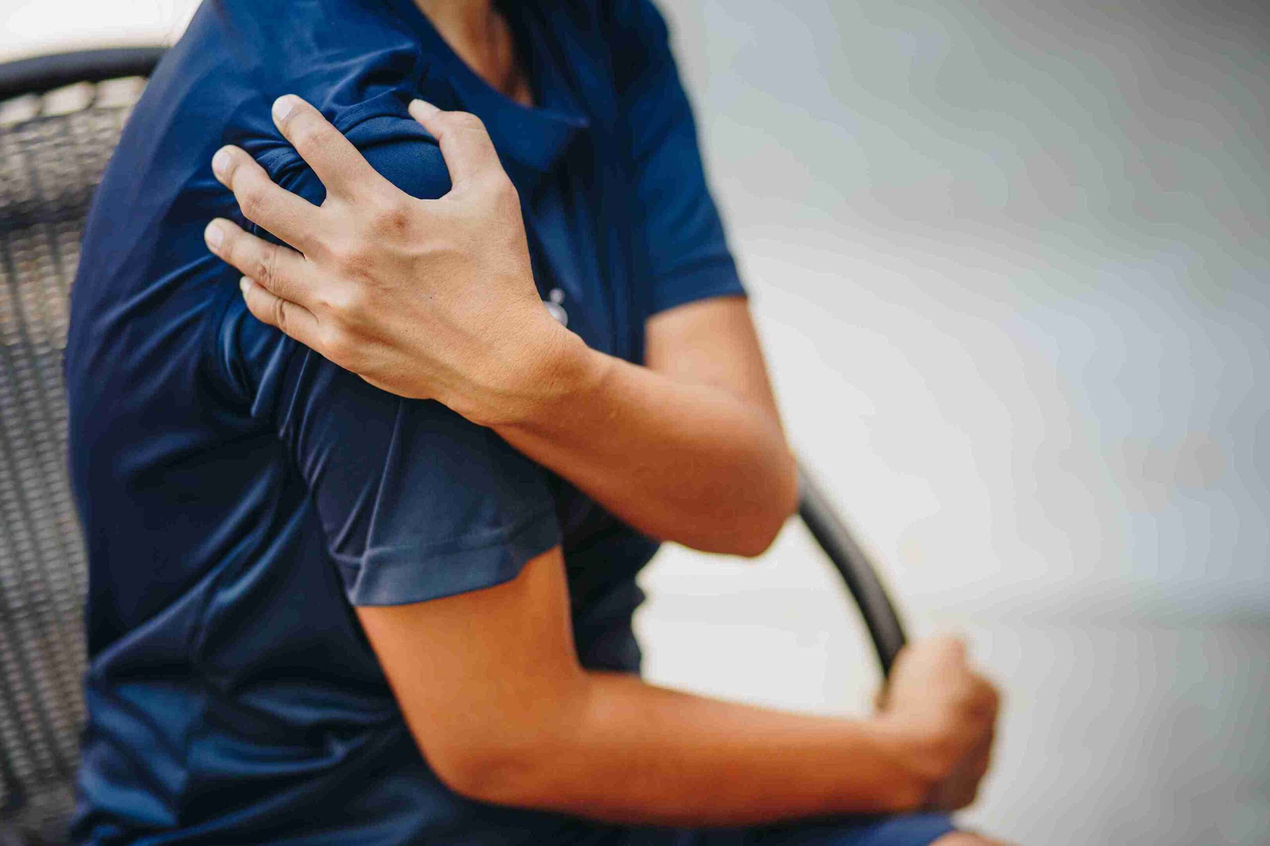 What Is the Fastest Way to Heal a Dislocated Shoulder? 